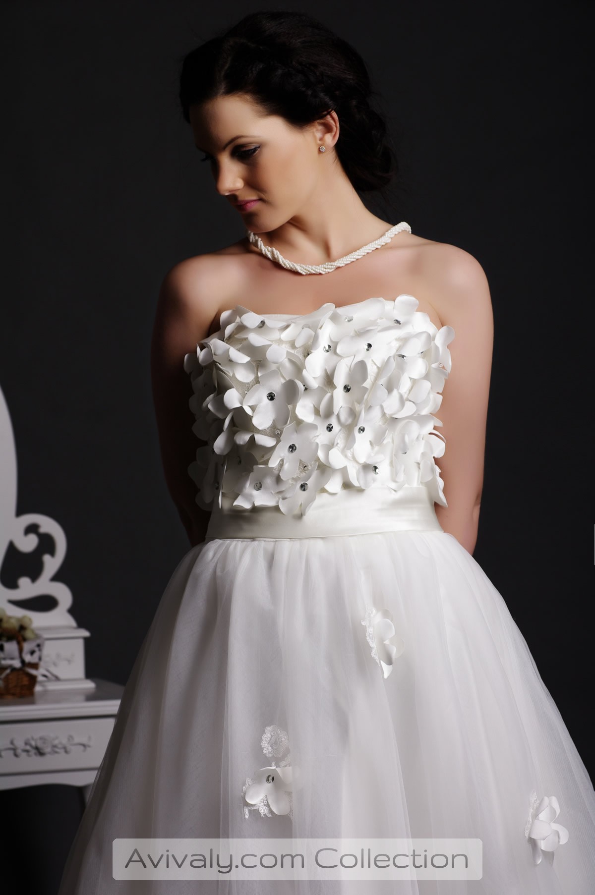 Petal - Flowers with Crystals on Center Shape the Bodice
