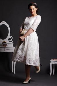 Zaza - Satin Lined Lace Tea Length Wedding Dress