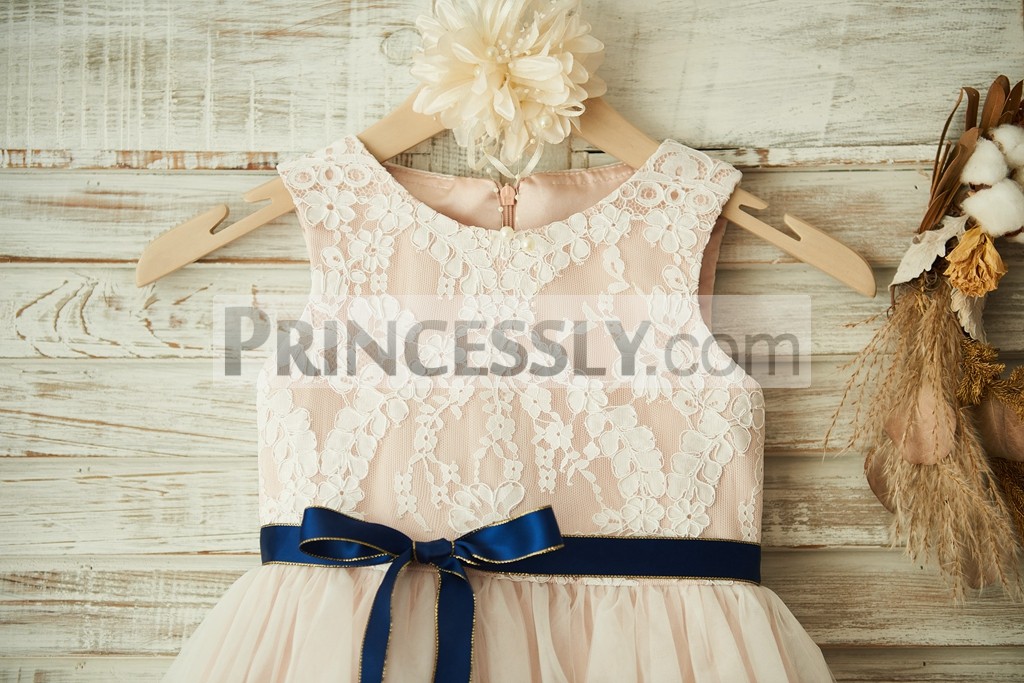 Ivory flowers pattern lace bodice with detachable navy blue sash