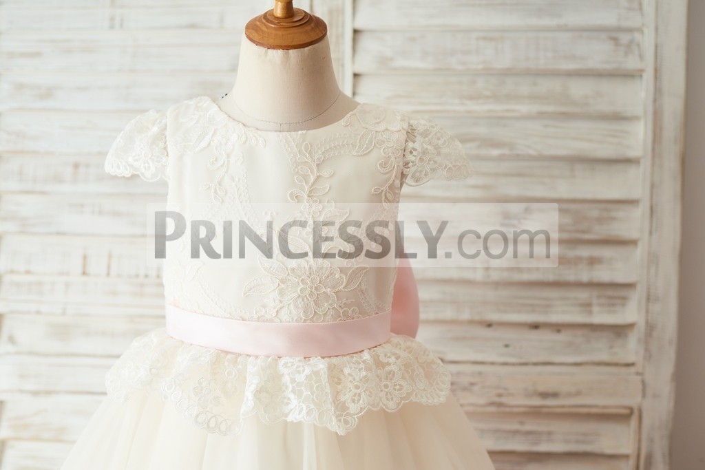 Ivory lace overlay champagne lining bodice with cap sleeves