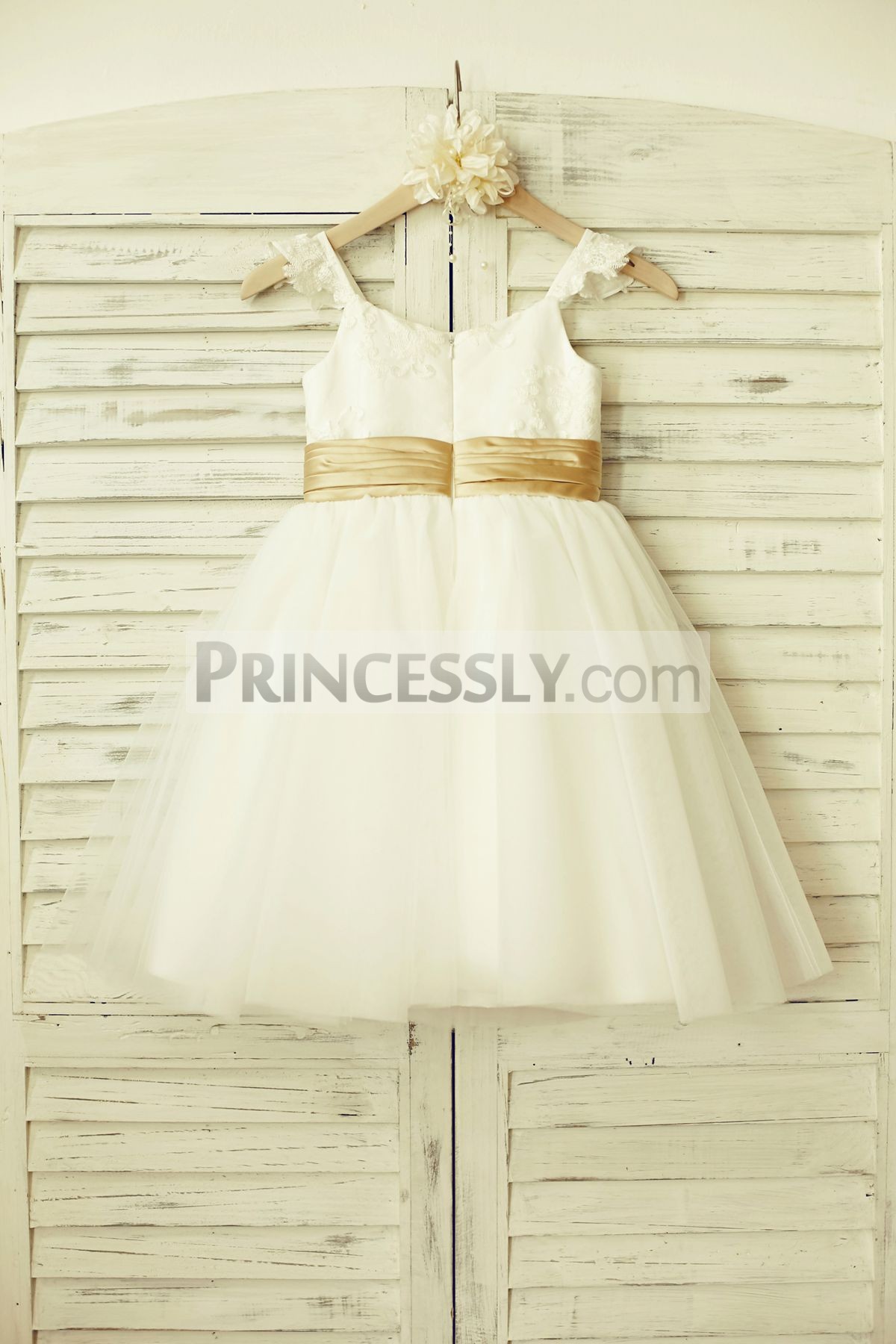 Hidden zipper back embroidered lace tulle wedding baby girl dress