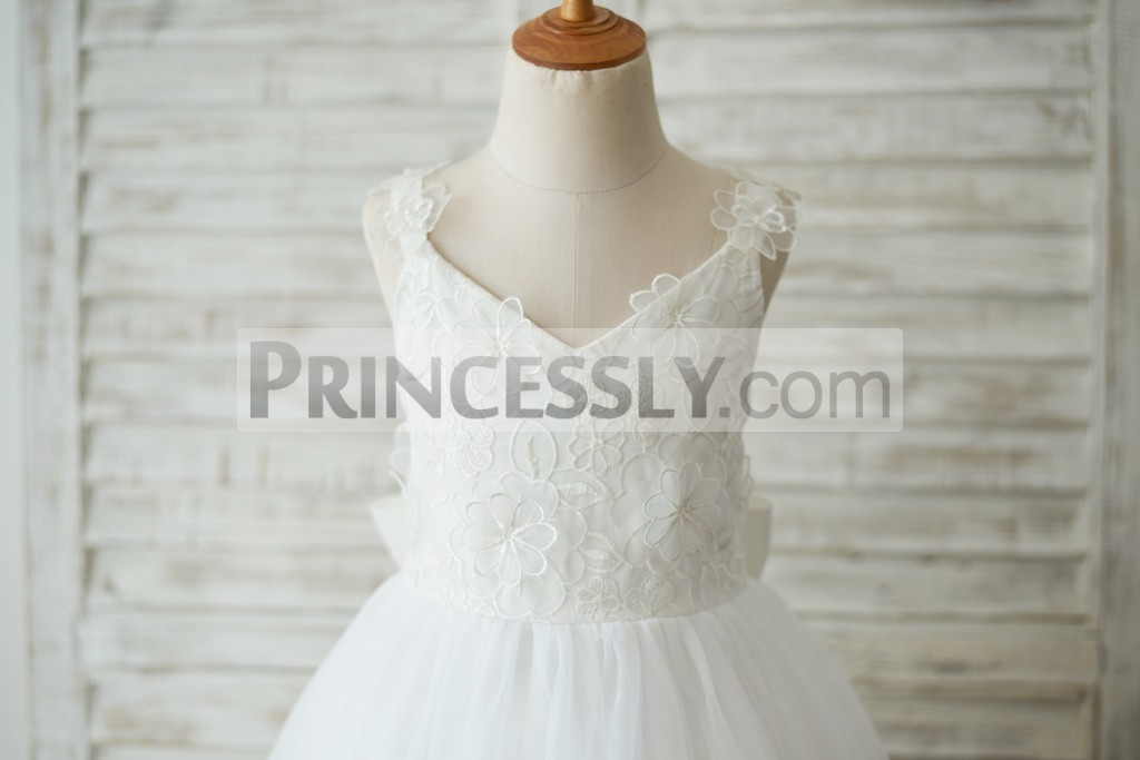 V neckline ivory lace bodice with beaded 3D flowers