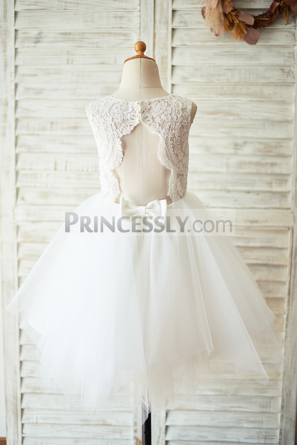 Keyhole back ivory lace tulle wedding little girl dress